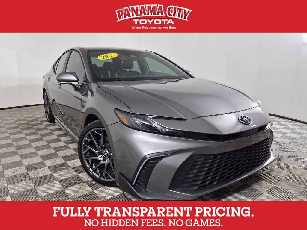 Used 2025 Toyota Camry SE w/ Convenience Package