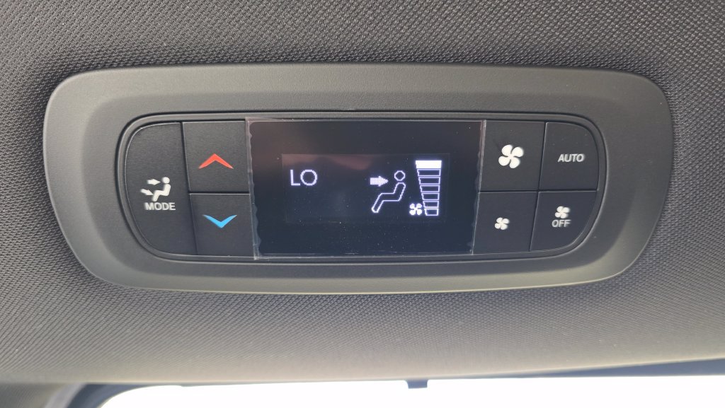 New 2027 Chrysler Pacifica Select FWD image 27