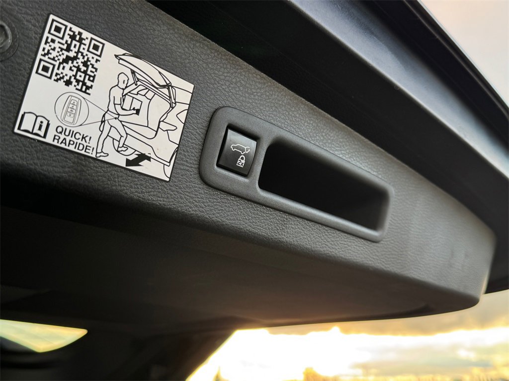 Certified 2022 Toyota Sienna XSE image 29