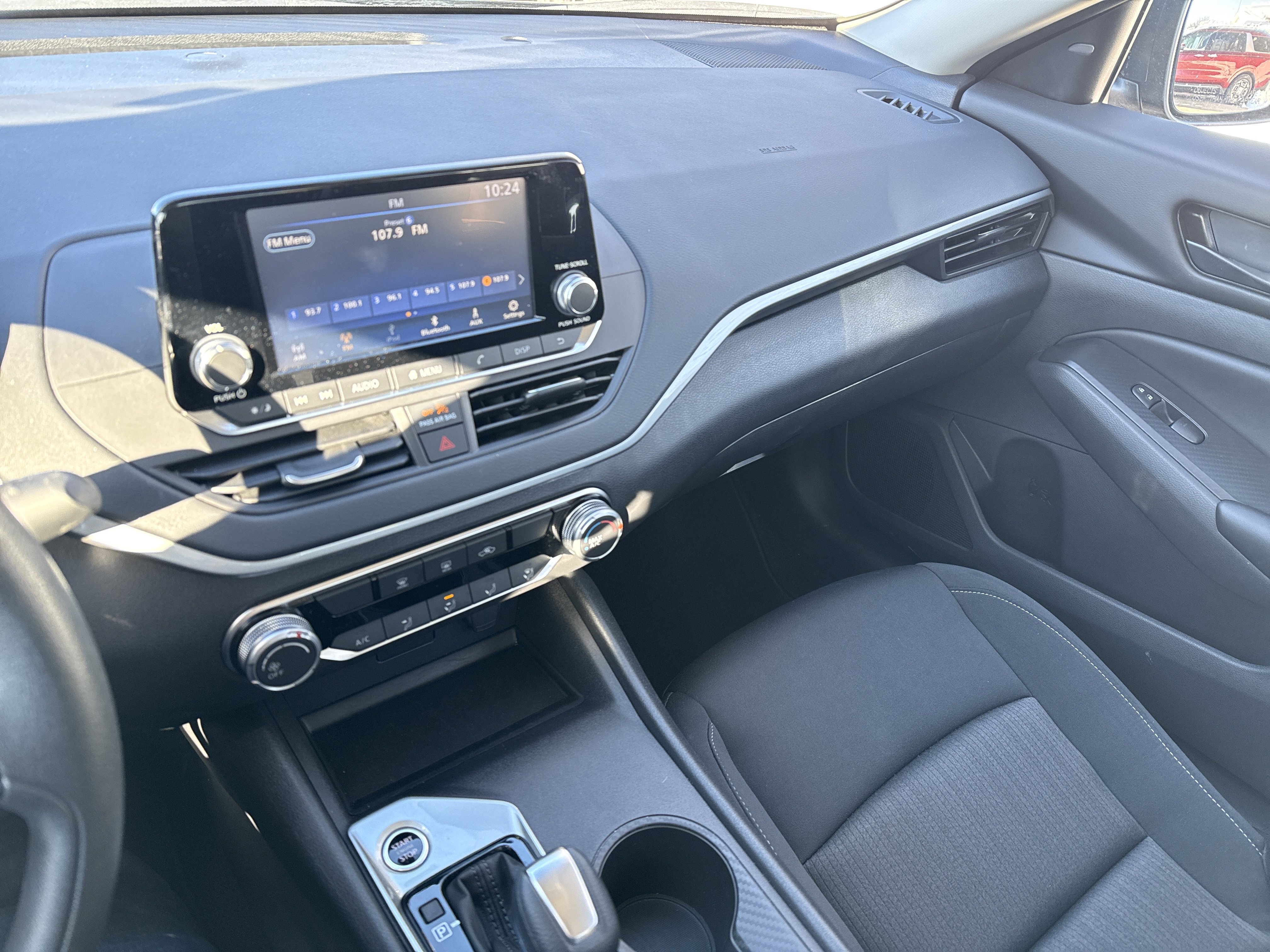 Used 2024 Nissan Altima 2.5 S image 22