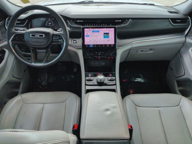 Used 2023 Jeep Grand Cherokee L Overland AWD/4WD image 15
