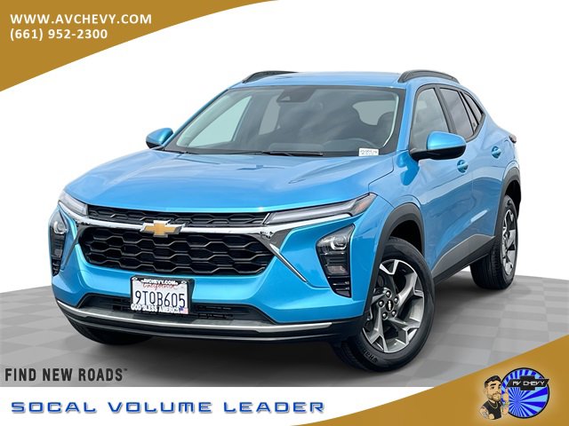 Used 2025 Chevrolet Trax LT w/ Driver Confidence Package