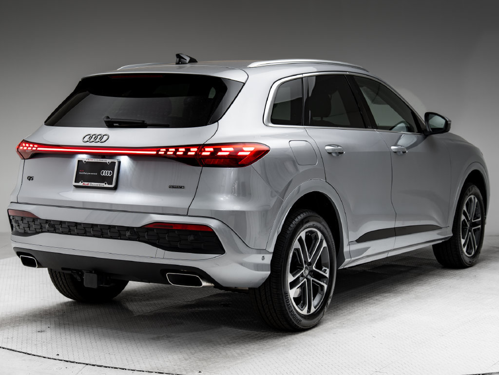 Certified 2025 Audi Q5 Premium w/ 19" Wheel Package AWD/4WD image 28