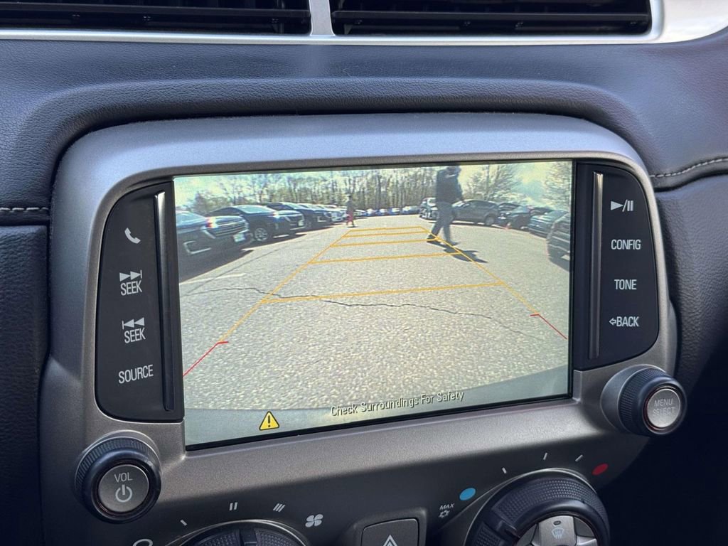 Used 2015 Chevrolet Camaro LT RWD image 23