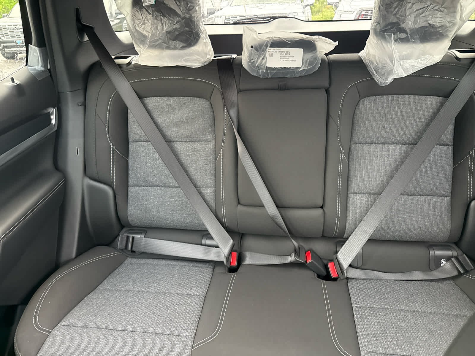 New 2027 GMC Terrain Elevation w/ Technology Package II AWD/4WD image 22