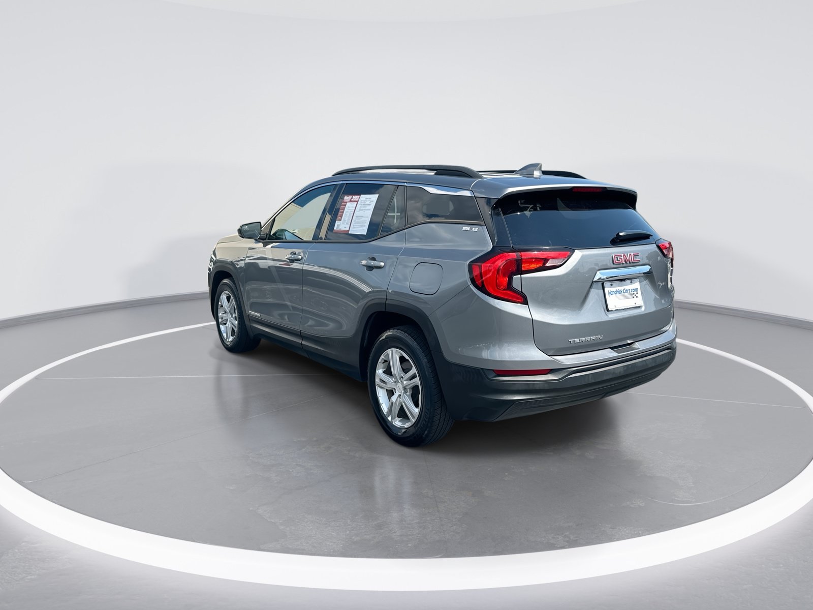 Used 2019 GMC Terrain SLE w/ Driver Convenience Package FWD image 7