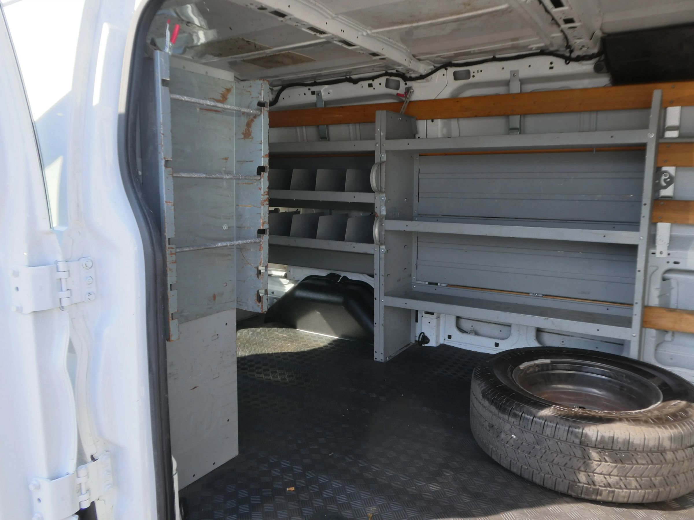 Used 2016 Ford Transit 250 130 Low Roof w/ Exterior Upgrade Package image 25