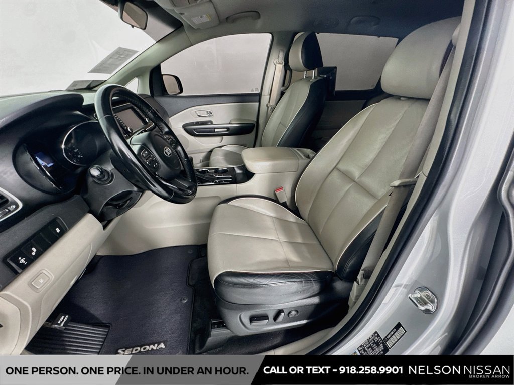 Used 2021 Kia Sedona EX FWD image 20
