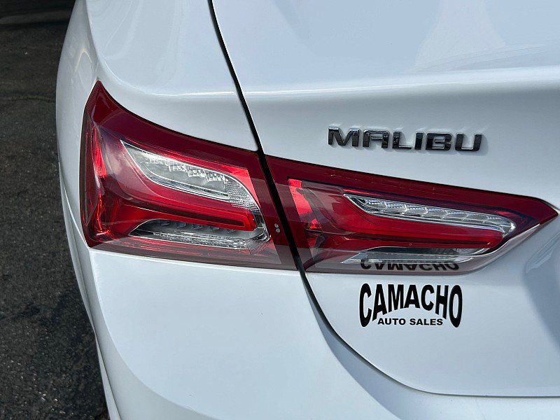 Used 2022 Chevrolet Malibu LT FWD image 16