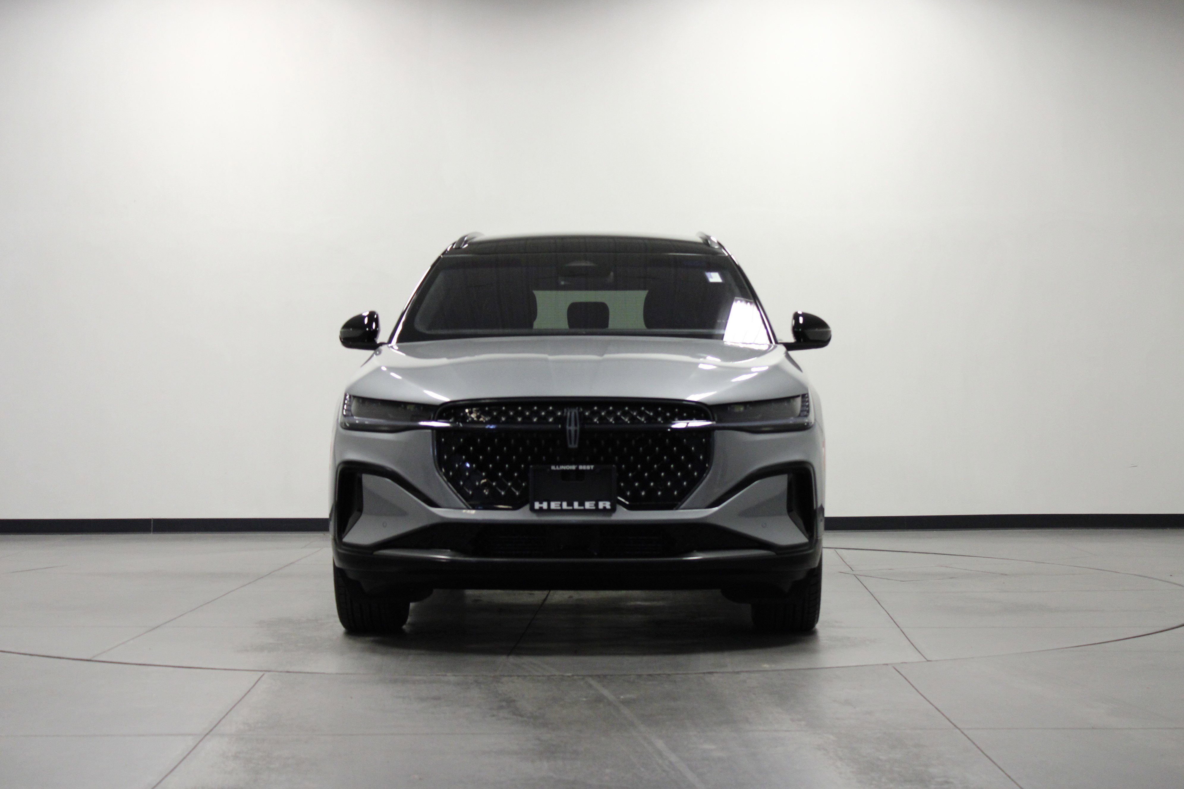 Used 2024 Lincoln Nautilus Reserve w/ Jet Appearance Package (87T) image 9