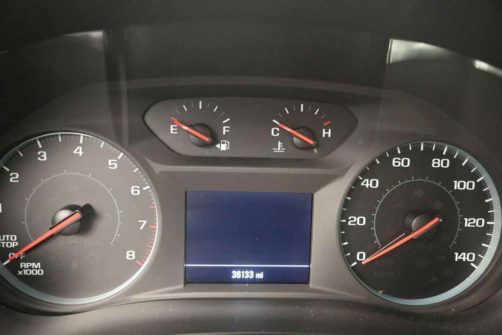Used 2023 Chevrolet Traverse LS FWD image 10