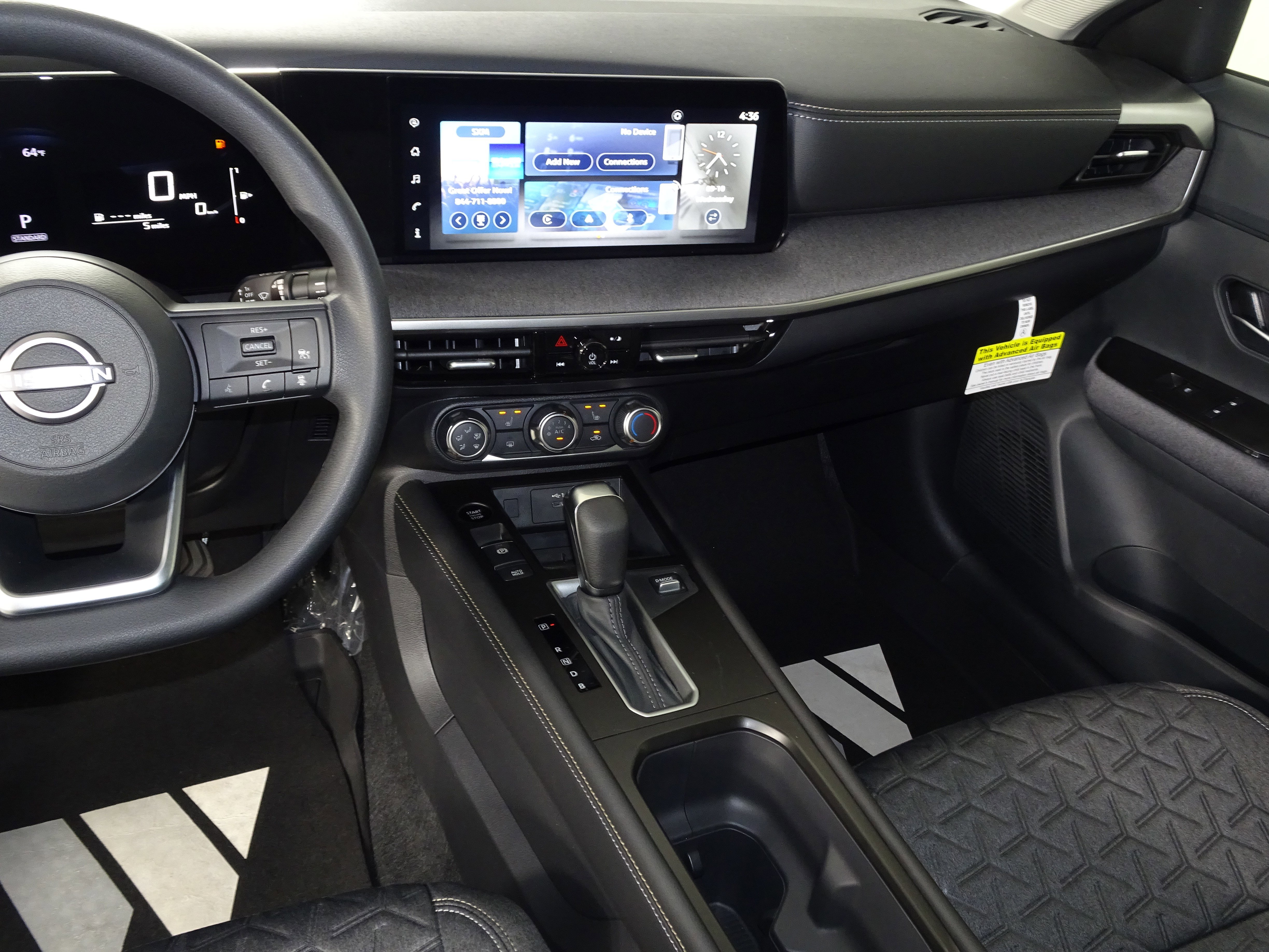 New 2025 Nissan Kicks SV w/ SV Premium Package image 8