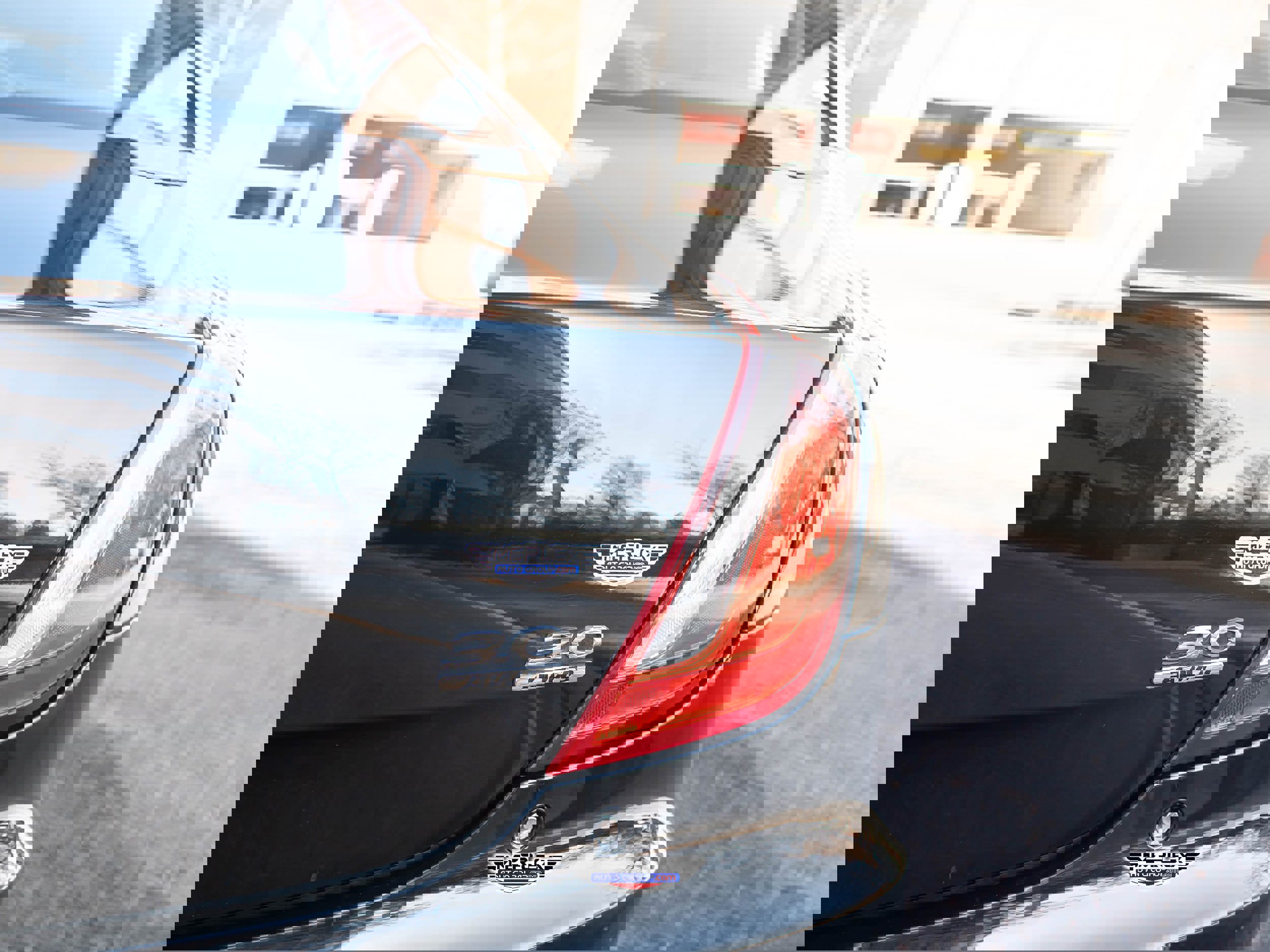 Used 2018 Jaguar XJ L Portfolio image 52