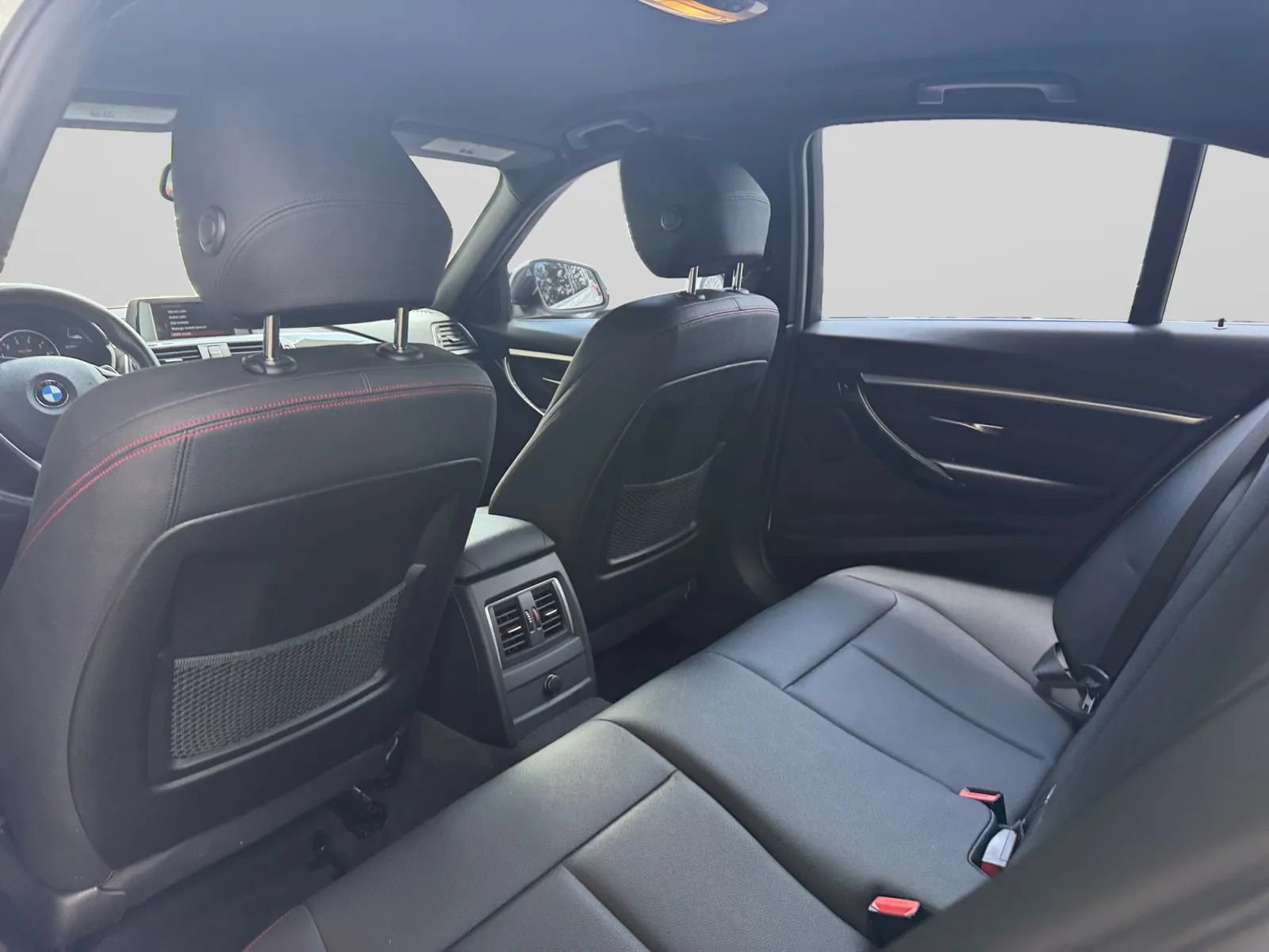 Used 2018 BMW 330i Sedan RWD image 24
