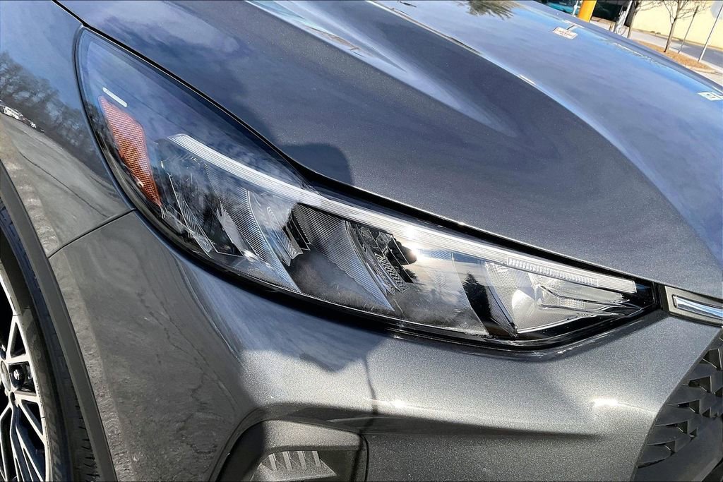 Used 2025 Ford Escape SE image 30