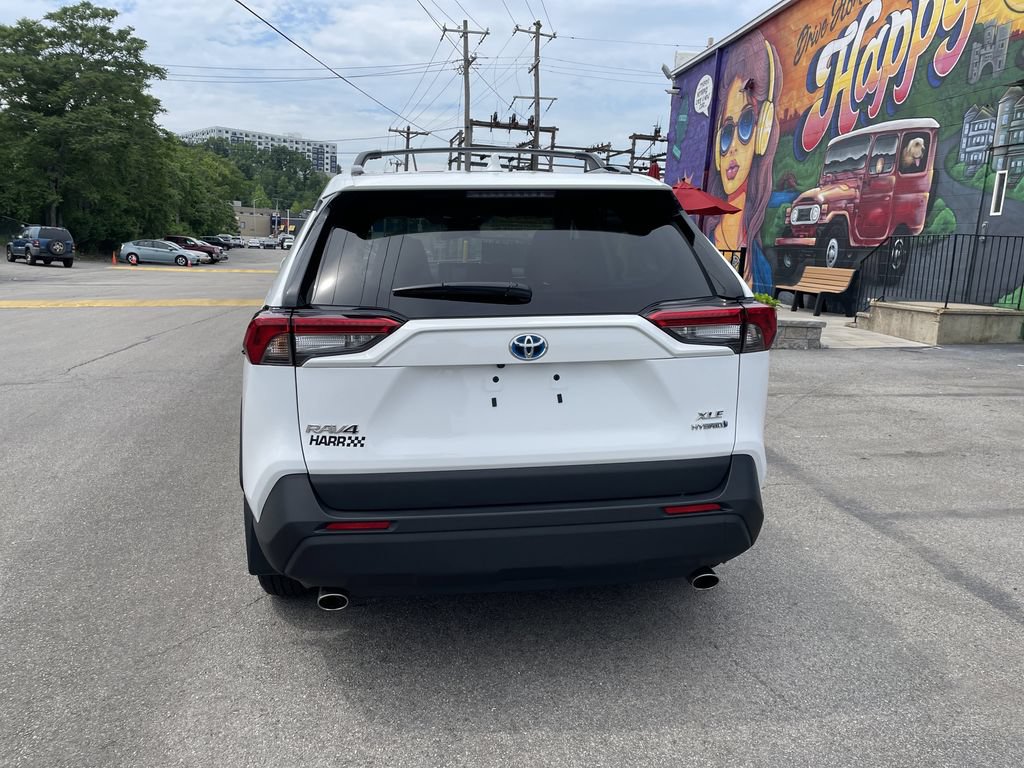 Used 2023 Toyota RAV4 XLE w/ Convenience Package AWD/4WD image 4