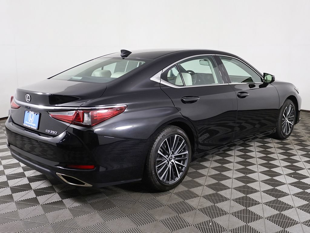 Used 2024 Lexus ES 350 w/ Premium Package FWD image 9