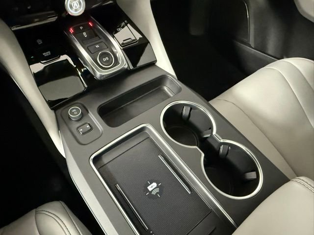 Used 2025 Acura MDX w/ Technology Package image 26