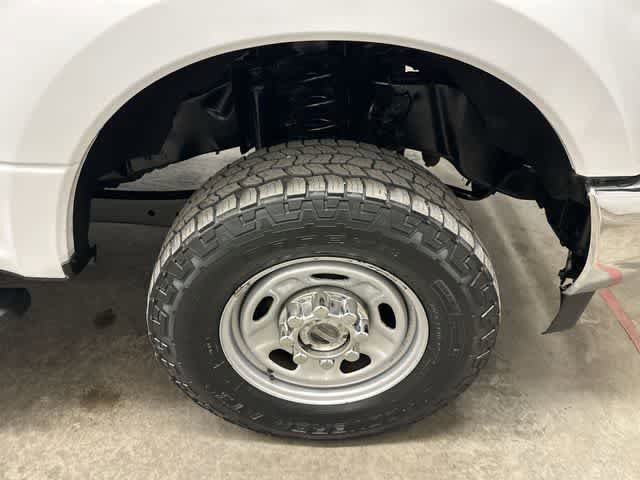 Used 2017 Ford F350 XL image 5