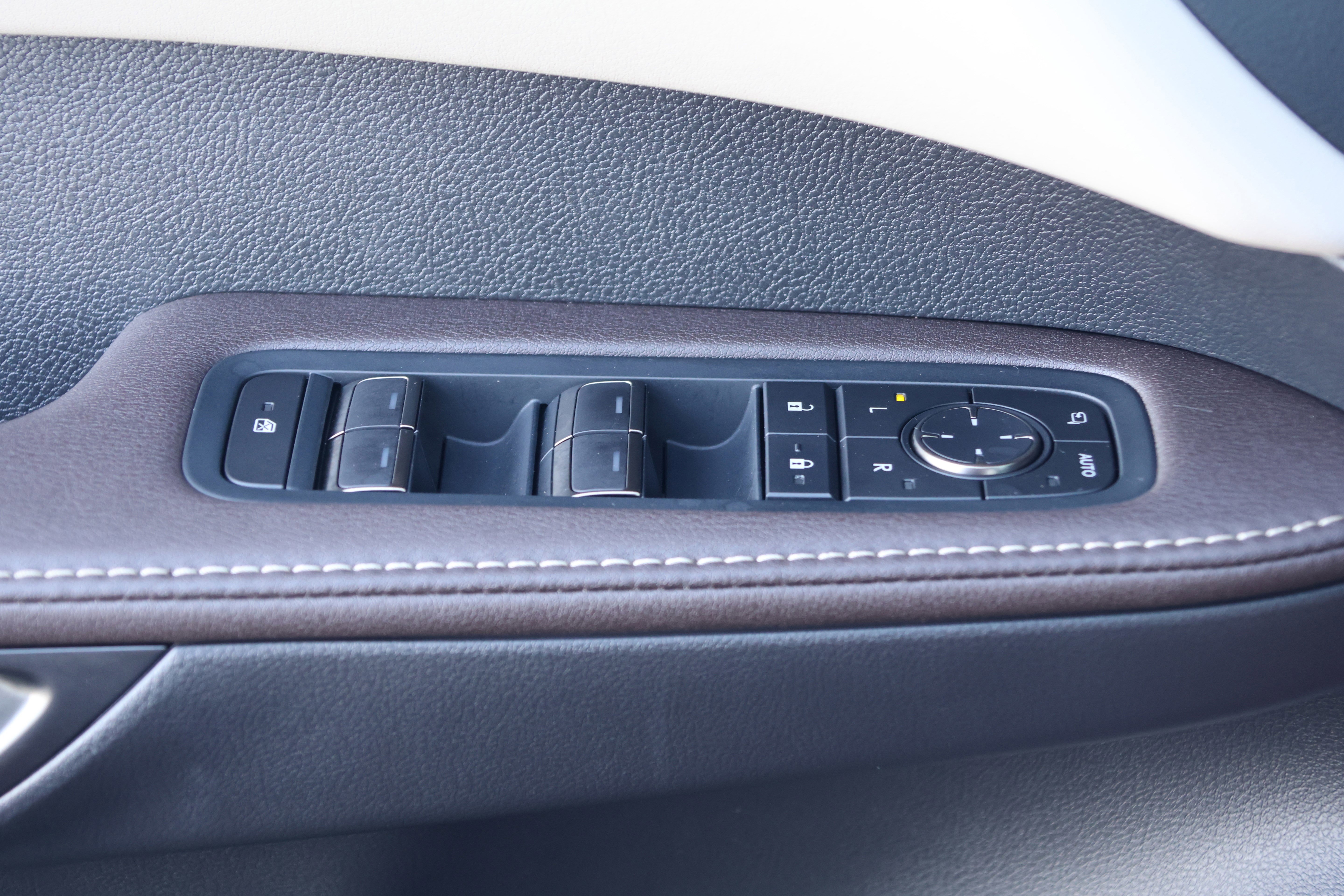 Certified 2023 Lexus RX 350 Premium Plus w/ Accessory Package (Z1) image 13