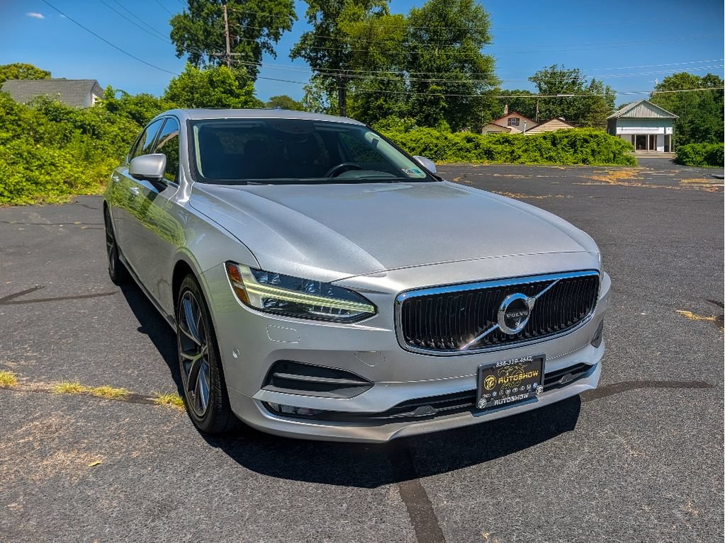 Used 2018 Volvo S90 T5 Momentum w/ Convenience Package AWD/4WD image 3