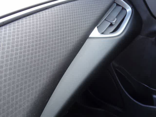 Used 2021 Chevrolet Malibu RS FWD image 28