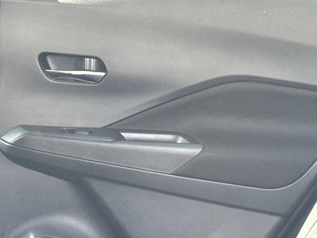 Certified 2023 Nissan Kicks SV FWD image 14