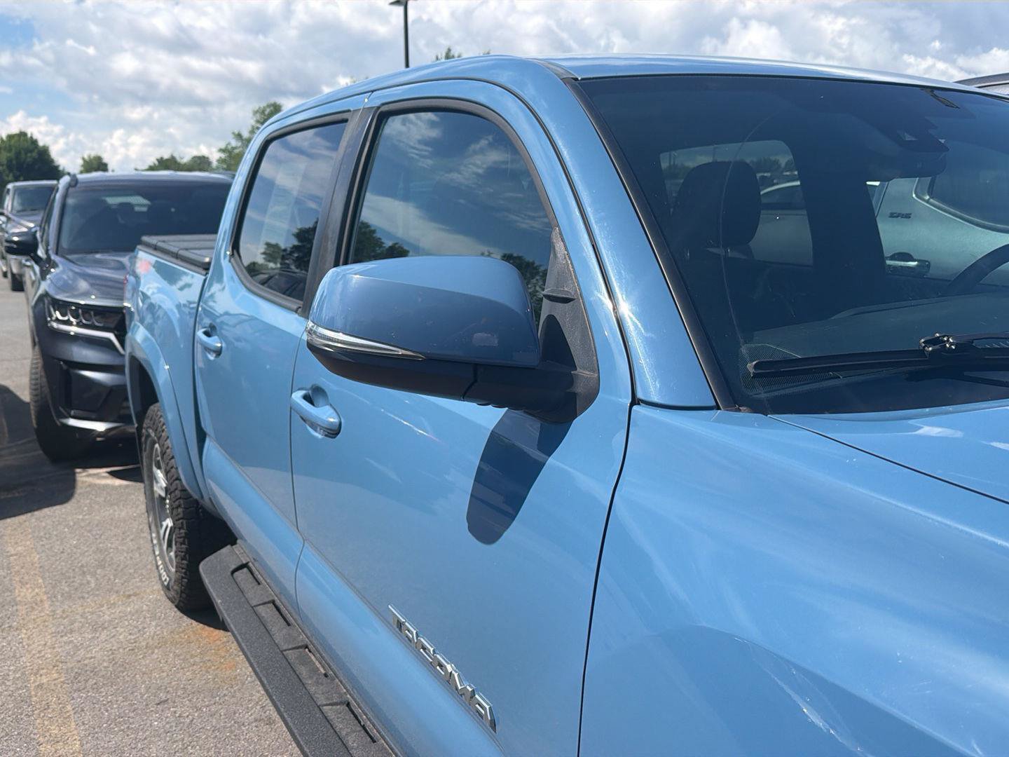 Used 2019 Toyota Tacoma TRD Sport AWD/4WD image 5