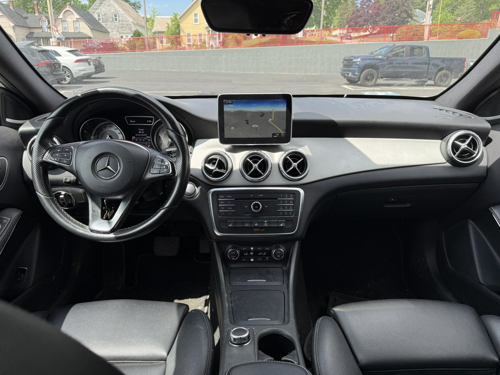 Used 2016 Mercedes-Benz GLA 250 image 12