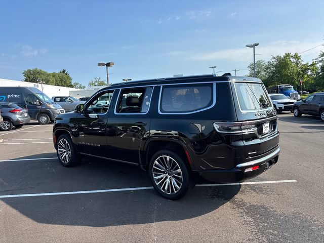 Used 2022 Jeep Grand Wagoneer Series III AWD/4WD image 4