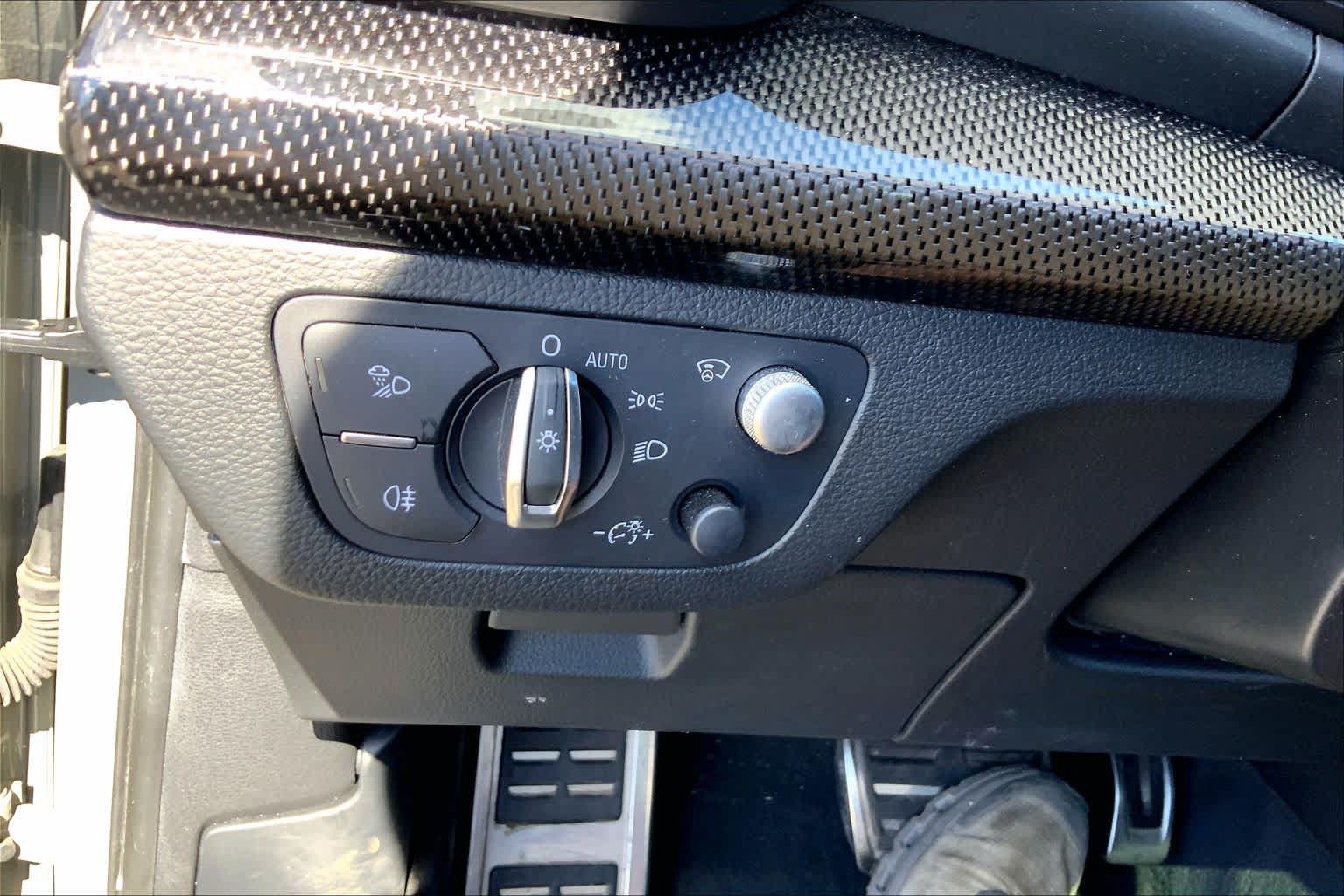 Used 2019 Audi SQ5 Prestige AWD/4WD image 35