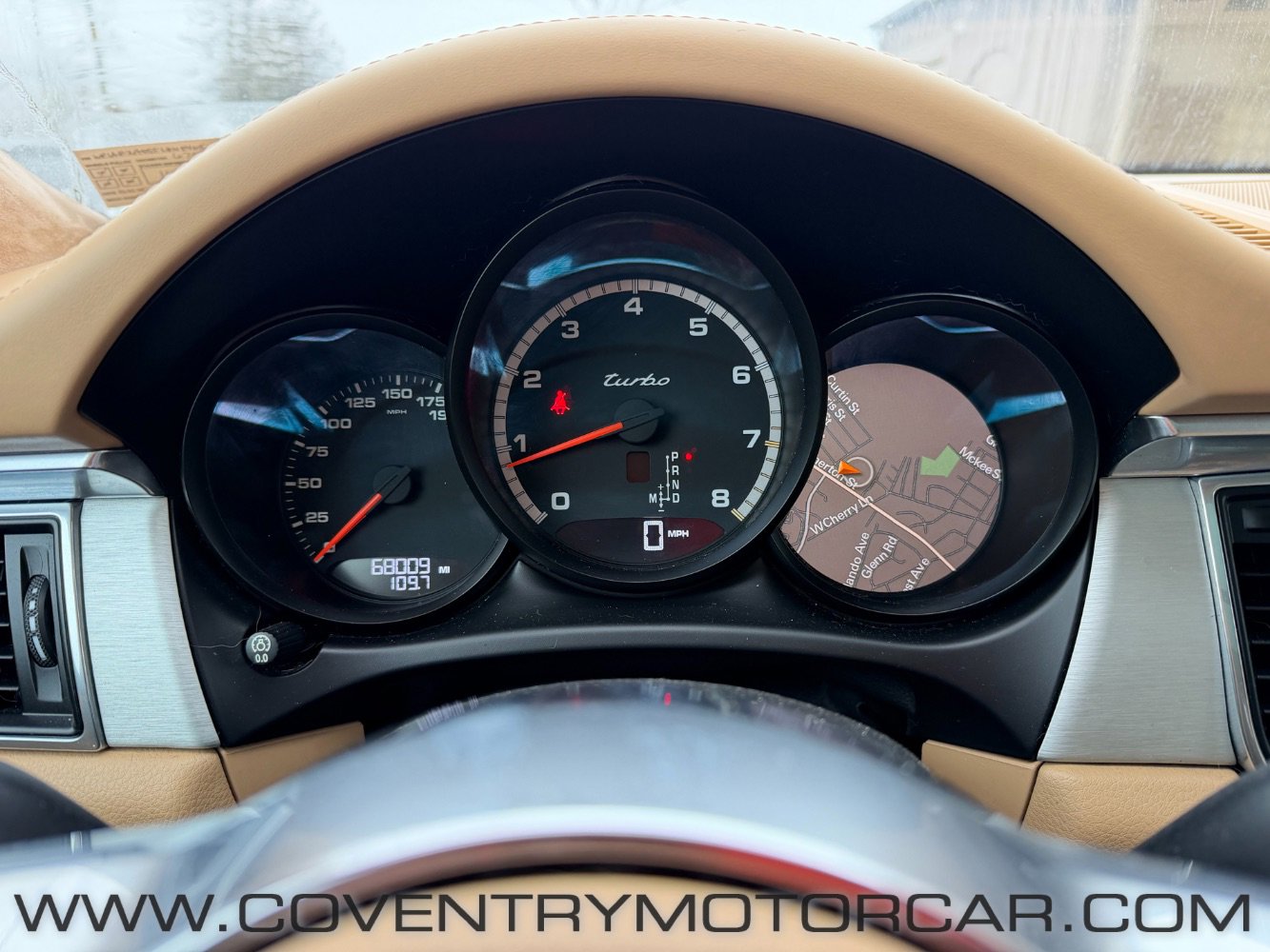 Used 2015 Porsche Macan Turbo image 17