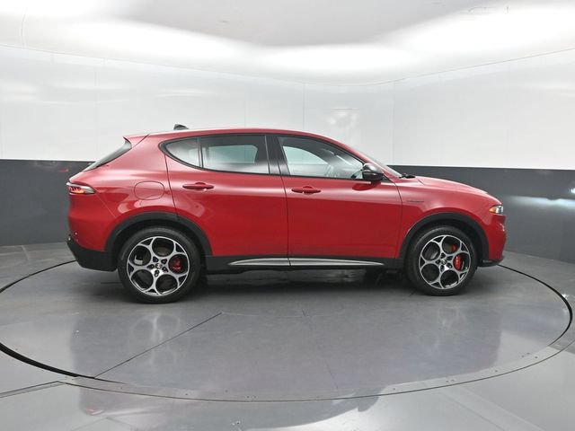 Used 2024 Alfa Romeo Tonale Veloce AWD/4WD image 32