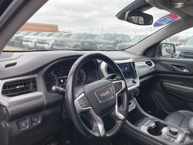 Used 2023 GMC Acadia SLT AWD/4WD image 10