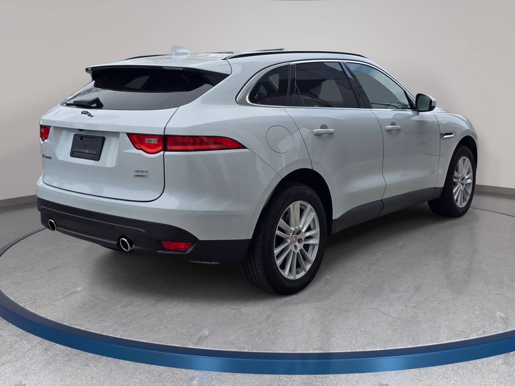 Used 2017 Jaguar F-PACE Prestige AWD/4WD image 6