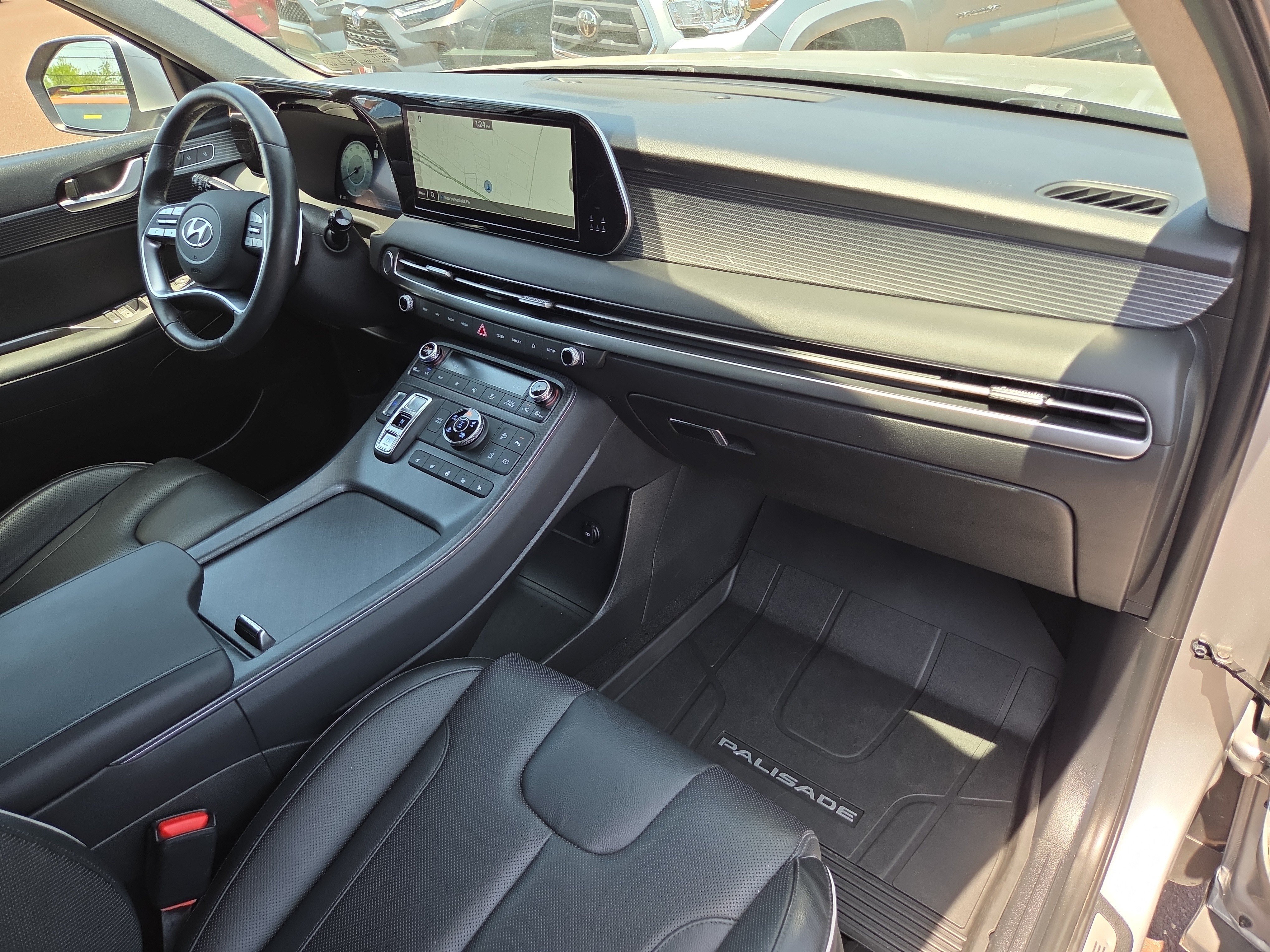 Used 2023 Hyundai Palisade Limited AWD/4WD image 18