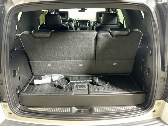 Used 2018 Cadillac Escalade Platinum AWD/4WD image 34