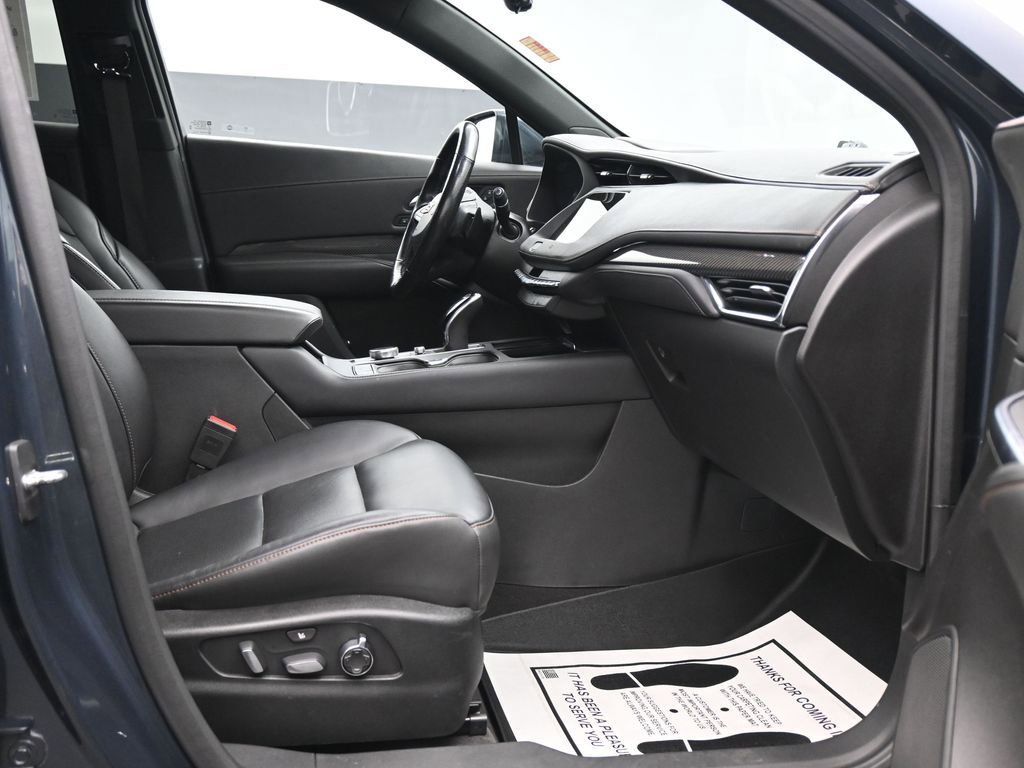 Used 2020 Cadillac XT4 Sport AWD/4WD image 10