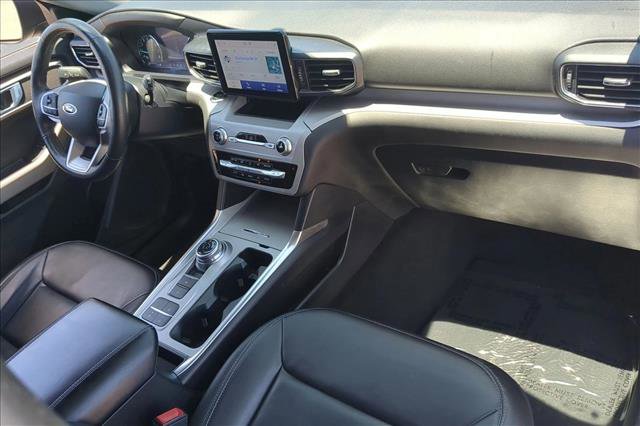 Used 2023 Ford Explorer XLT w/ Equipment Group 202A RWD image 28