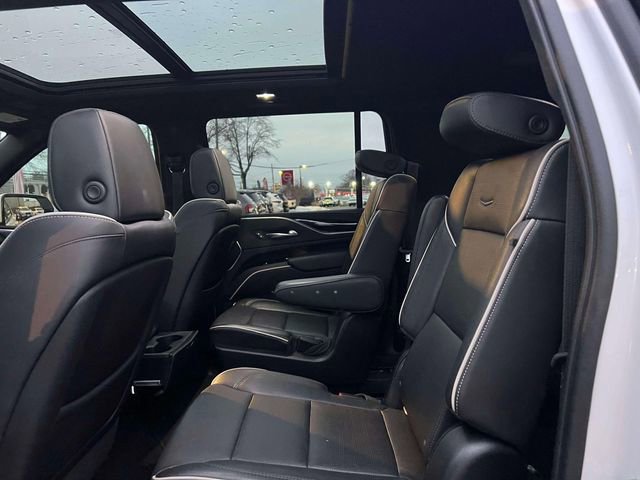 Used 2022 Cadillac Escalade ESV Sport w/ LPO, ONYX Package image 11