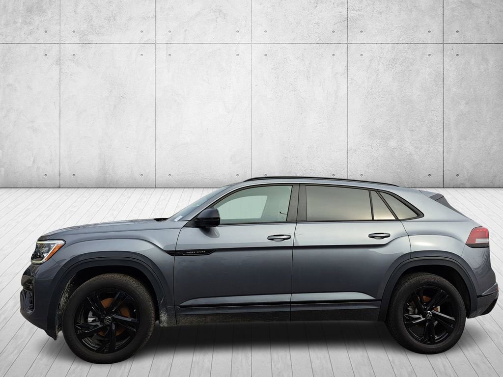 Used 2025 Volkswagen Atlas Cross Sport SEL R-Line image 8