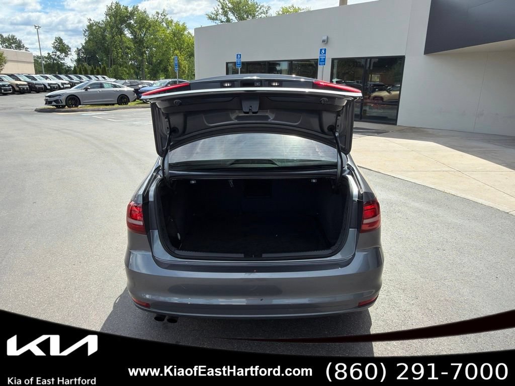 Used 2016 Volkswagen Jetta SEL w/ Lighting Package FWD image 14