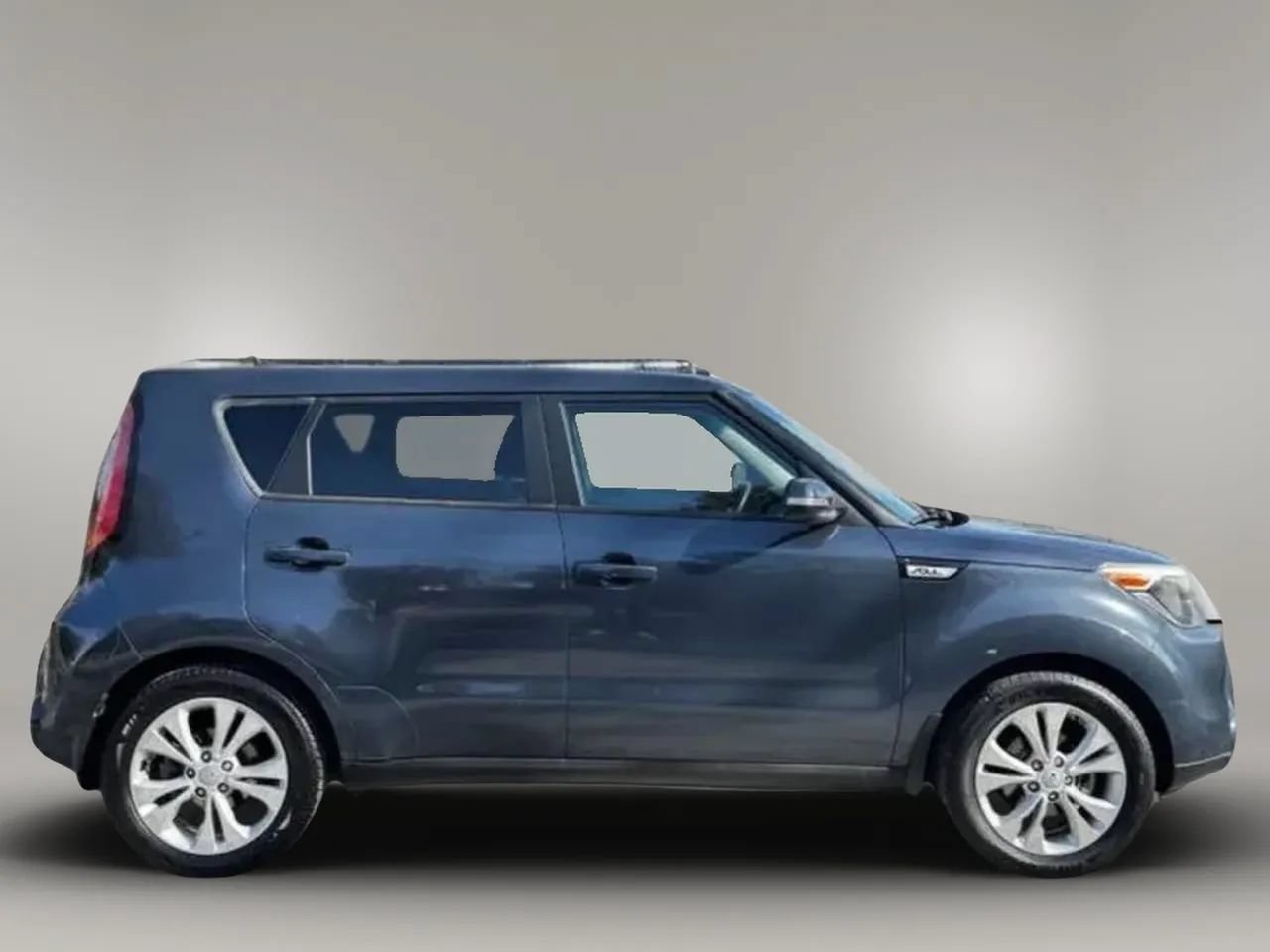 Used 2016 Kia Soul ! FWD image 4