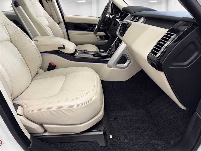Used 2021 Land Rover Range Rover P525 Westminster Edition LWB AWD/4WD image 29
