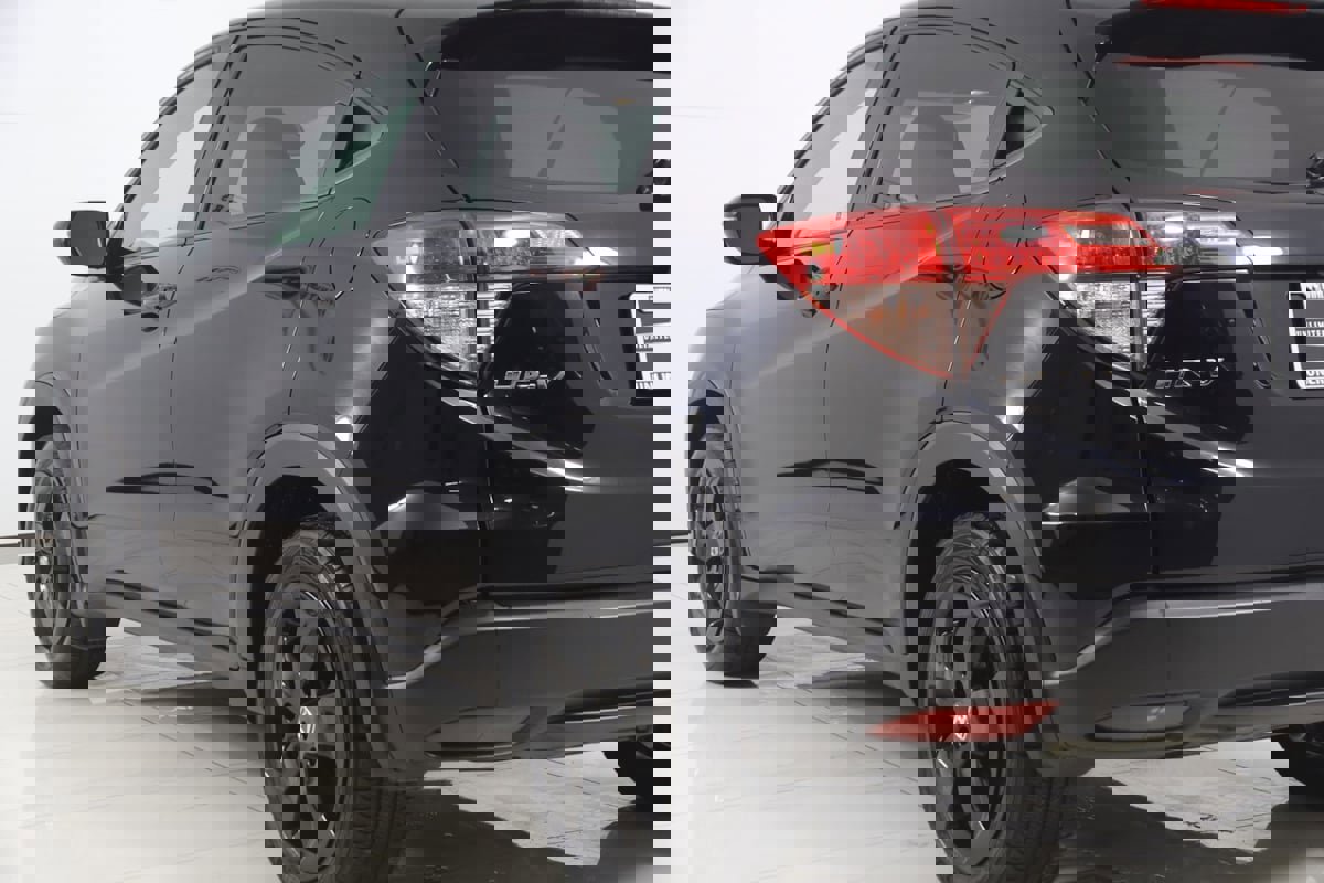 Used 2018 Honda HR-V EX image 22