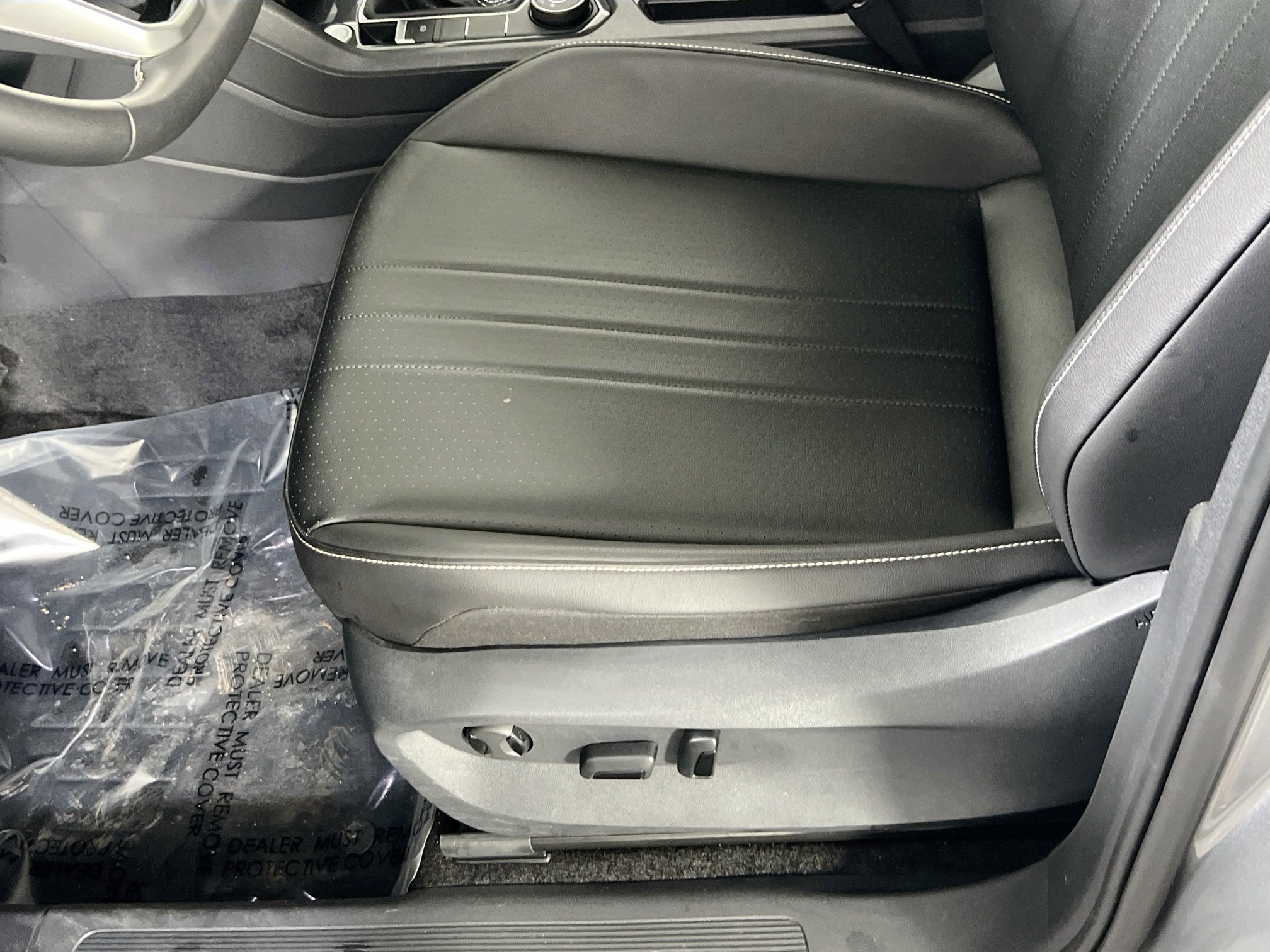 Used 2022 Volkswagen Tiguan SE image 18