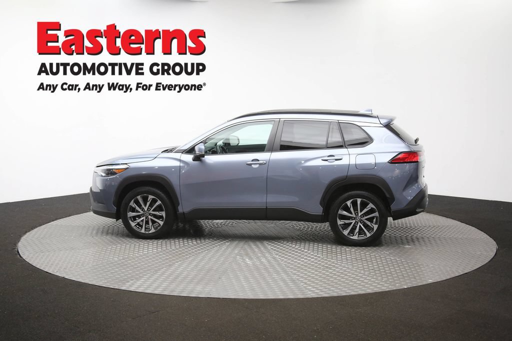 Used 2022 Toyota Corolla Cross XLE w/ Convenience Package AWD/4WD image 61