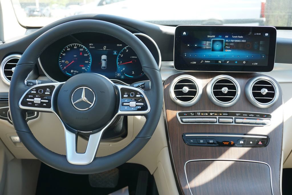 Used 2022 Mercedes-Benz GLC 300 4MATIC Coupe image 36