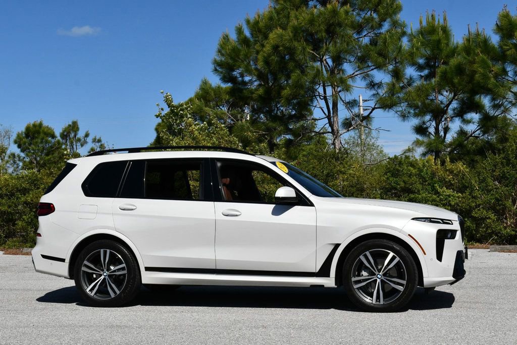 Used 2024 BMW X7 xDrive40i w/ M Sport Package image 37