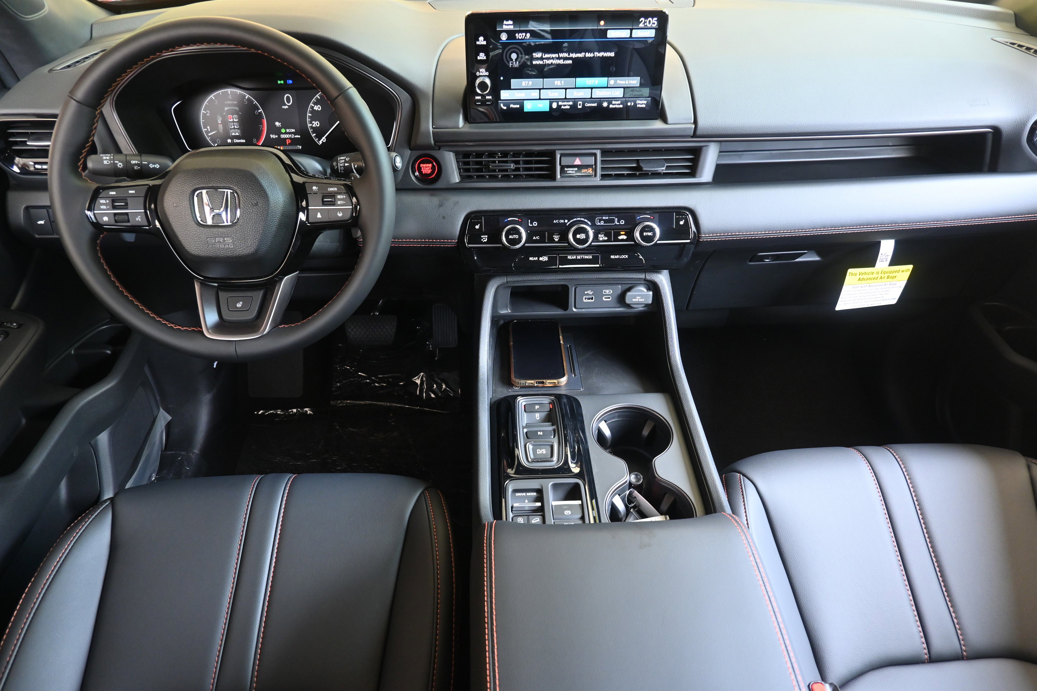Used 2025 Honda Pilot TrailSport image 24
